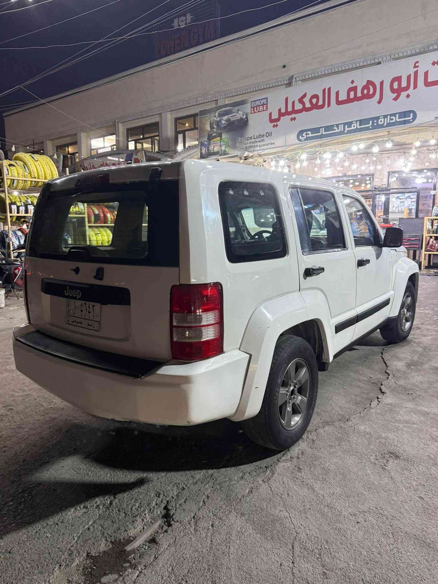 سلام وعليكم البيع جيب لبرتي 2009 مريكي  مكينه 3600V سلندر (6)مكينه مبدله جديده مال حوي مصبوغ صبغ عام اثر جراد وطخطخات حداديه جديده رقم واسط ممياز تحويل ثاني يومً مشروع وطني مكان لسياره بغداد سعر (50) بلش وبيه مجال تصال ***********
