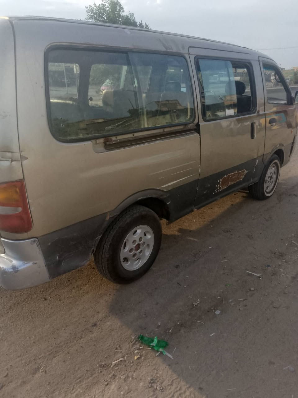 السلام عليكم. بريجو مديل 96 محرك كير اكسل خير من الله معمره حزام بيها معجون الشاصي اليمين بي تصليح فول مصفره هيئه وغرامات. تحويل مباشر. تحويل ثاني يوم السعر 48بيها مجال. اتصال***********
