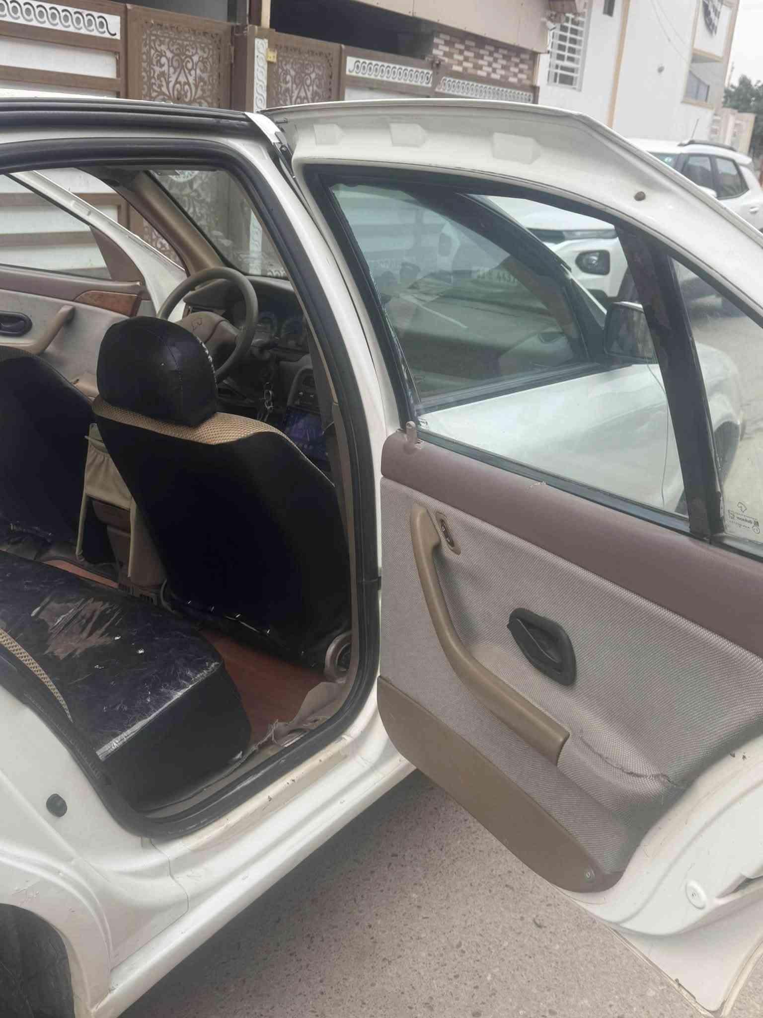سمند • ٢٠١١ • بغداد