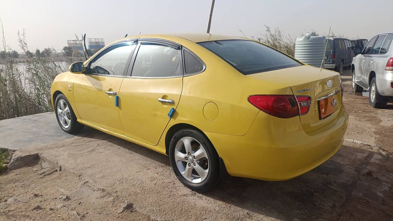 سلام عليكم 
افانتي ادوات ادوات 2010 بيها رقم وسنويه بغداد
السياره جاهزه كير ومحرك وتبريد وتخم تاير 
سياره مال تكسي ما بيها نقص شغل واطلع 
سعرها 41 
مكانها البصره  الشراي يتصل 
***********
