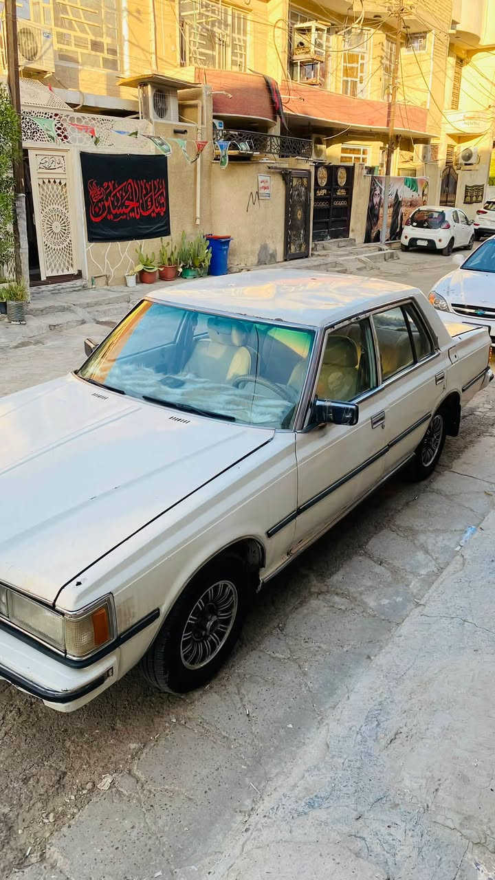 سلام عليكم 
للبيع او مراوس شعندك دزلي 
سوبر  1982 بسمي ثاني يوم تحولي شرط الرقم انكليزي الجديد 
مكينه بطة جديده 2500 كير عـادي تايرات جدد ويل كاب كما موضح بل صوره 
صدر امامي خلفي جديد 
 شواصي نضافة فول لا معمر ولا اي شيء 
ابطاين السيارة موجودات فقط يرادهن تعمير وتغليف فقط 
سعر 33 وبي مجال وبيك خير وتدلل 
رقم الهاتف *********** 
العنوان بغداد  الطالبيه
