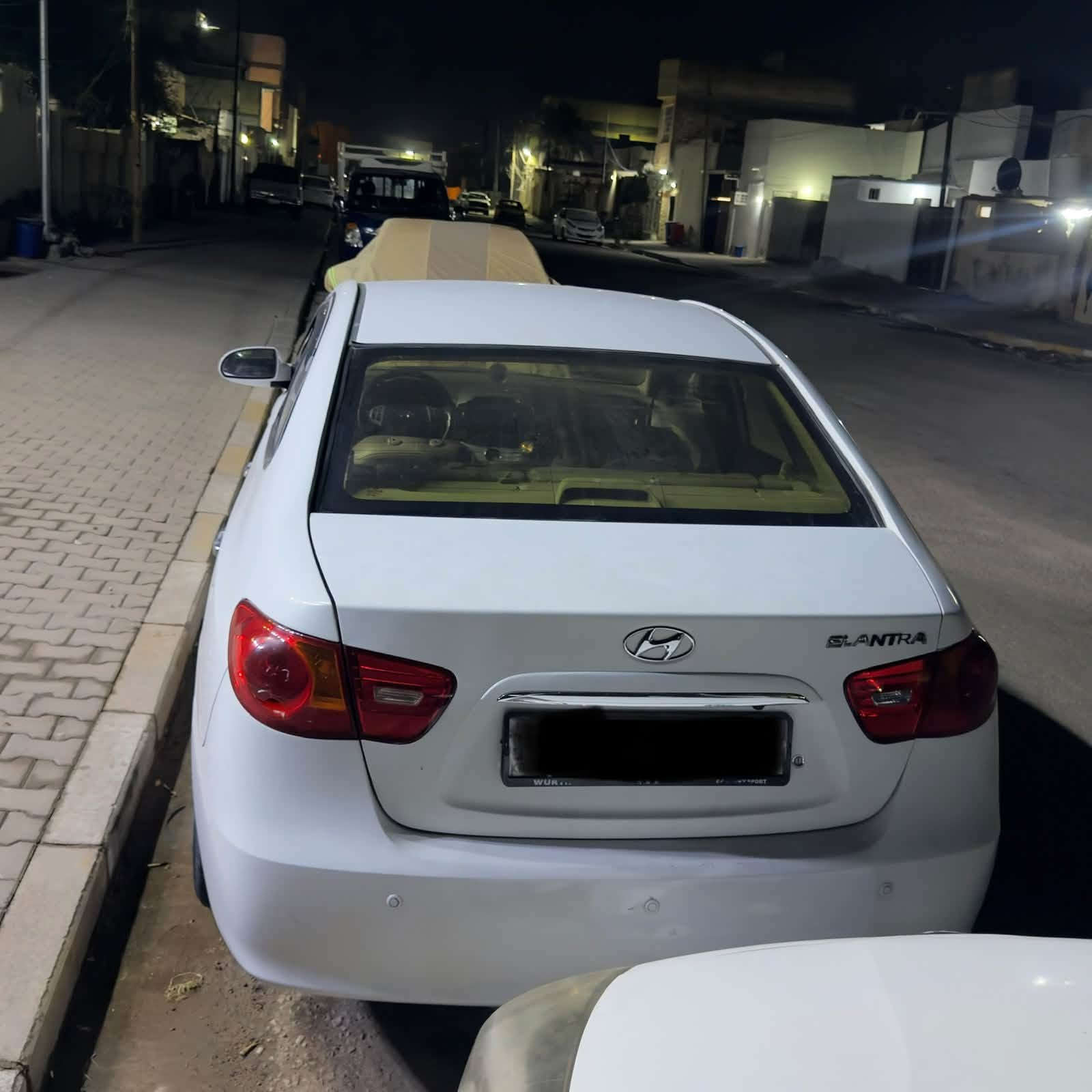 النترا افانتي فول موصفات لون ثلجي مكينه 1600 دكشن عالي سياره جديده متوئمه طبق الاصل حساسات شاشه كامرا اشاير بجاملغ كشنات جلد تدفه تبريد تحكم ستيرن 4 دسك بيه دحجه بلباب الخلفي40 ورقه وبيه مجال مكان نجف رقم الاتصال 

***********

