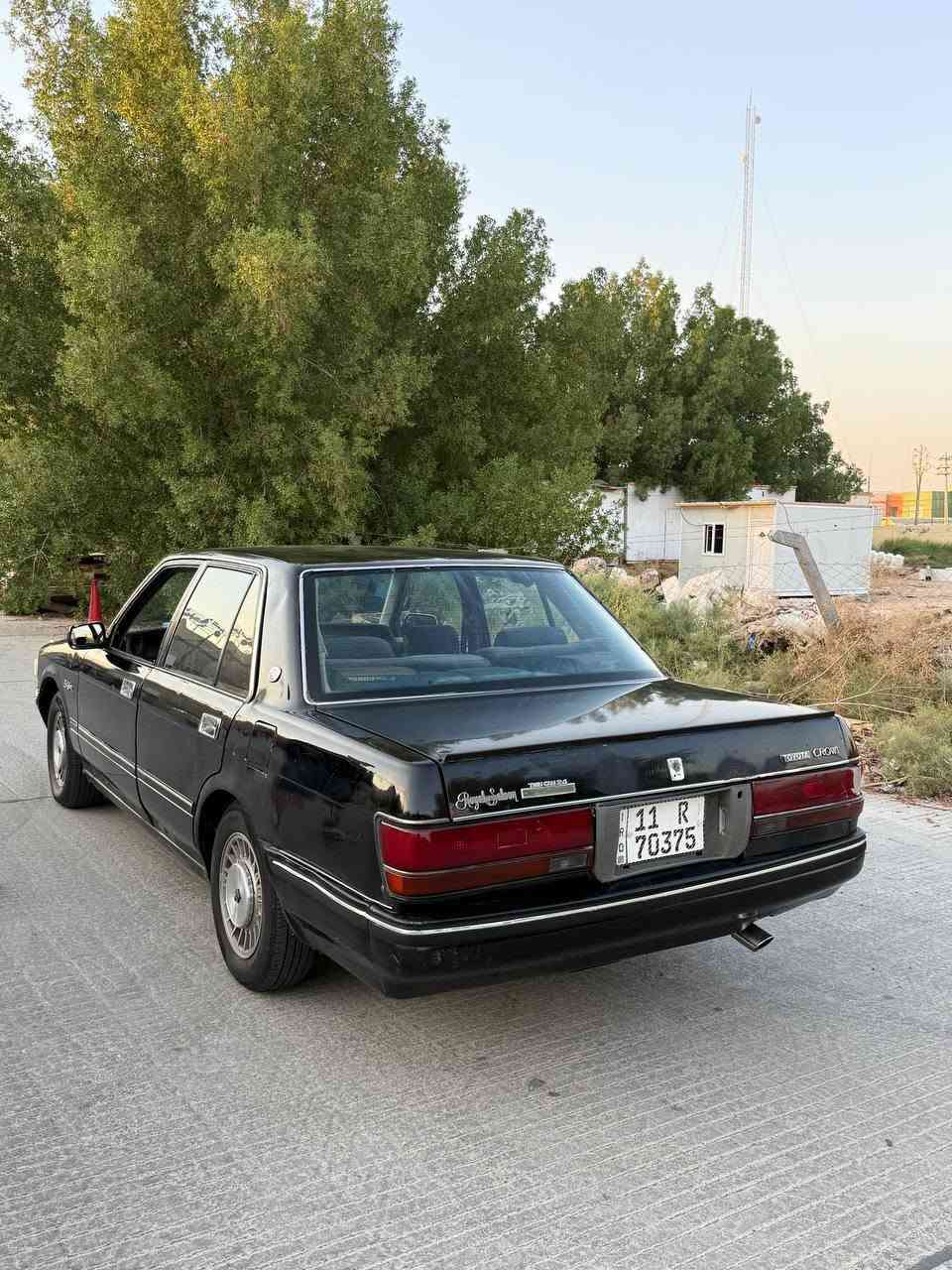 السلام عليكم سيدان 88 رقم بغداد انكليزي مداور ثاني يوم اللون أسود السياره مابيها ضربه بس بل جاملغ الخلفي صوب اليمنه تبريد شغال منضومه جديده يرادلها ترتيب السياره بس دشبولها تعبان وغراض جنطه مابيها وحداديتها 70 بل 100 والبدي شوفت عينك مكان السياره بل نجف 
*********** ما متواجد عل فيس وبي واتساب الرقم
