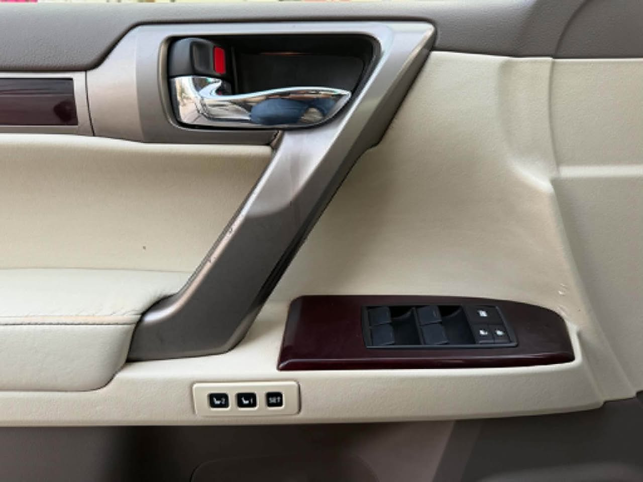 Lexus gx 460 2016 v8 
لكزس برادو
موديل ٢٠١٦
٨ سلندر 
ماشي ١٢٢ الف
فول فول مواسفات
٣ قطع امامي صبغ 
رقم اربيل 
سعر ٢٨٥ 
رقم موبايل *********** أربيل, العراق
