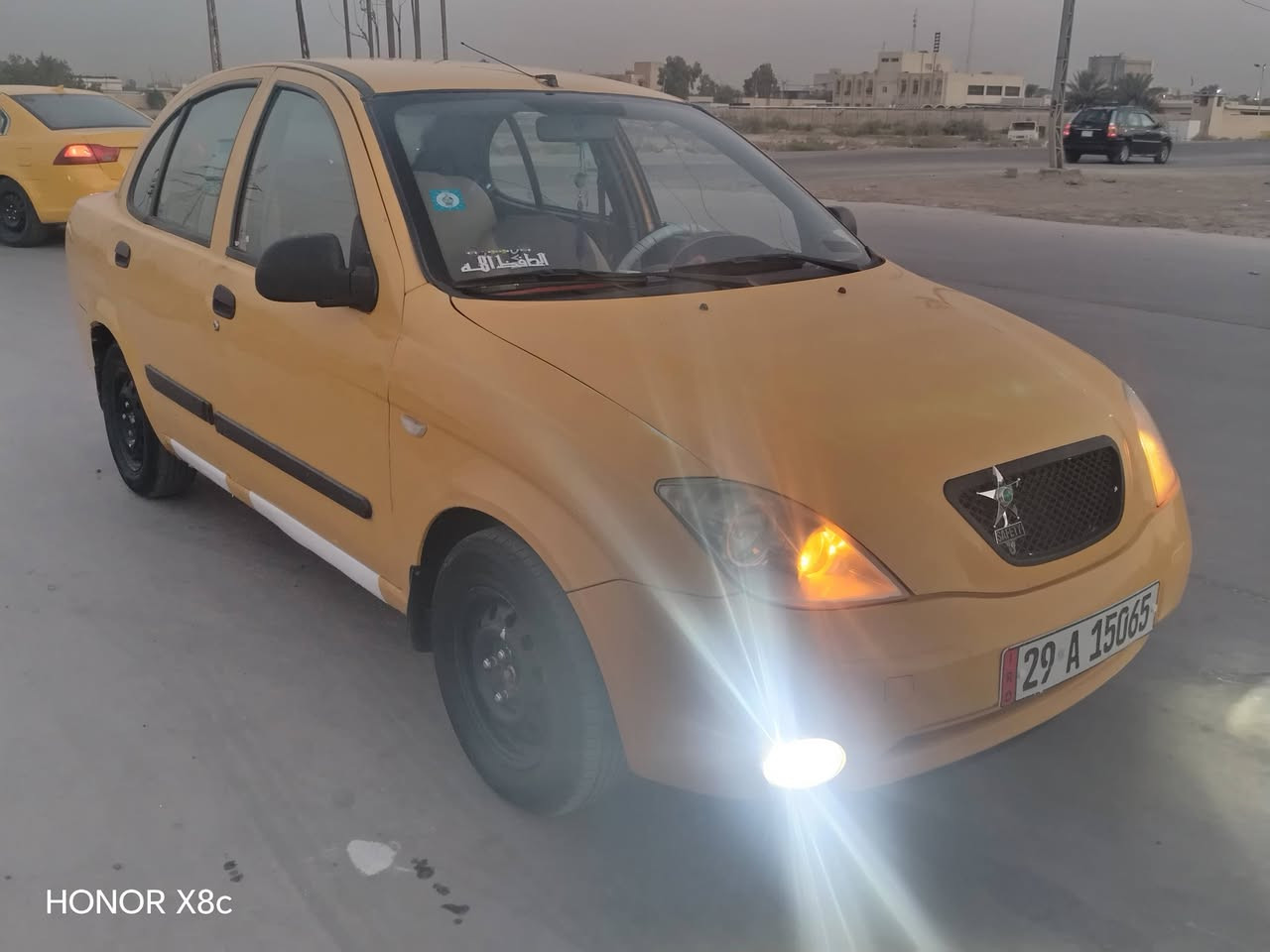 *********** 31

نص مكتوب في الصور:
- HONOR X8c
