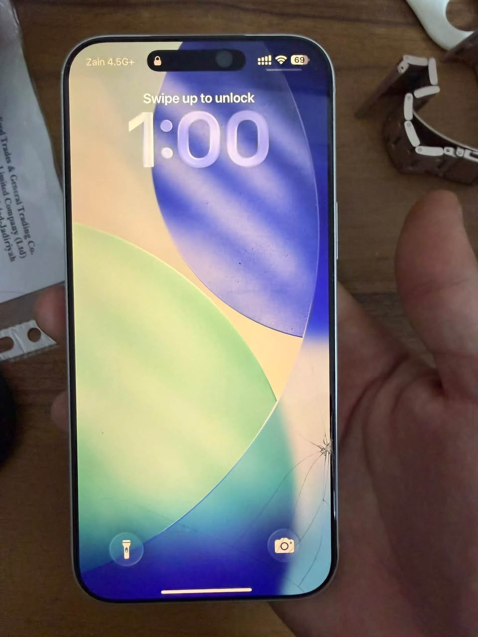 السلام وعليكم شباب ايفون 17 pro max لون سلفر شريحه الكترونيه ذاكره 256  نضافه  الجهاز 100%  بطاريه 99%
 السعر 1,680,000 وبي مجال بسيط التواصل خاص
***********
مكاني بغداد شارع فلسطين

نص مكتوب في الصور:
- 12:59 69 Battery Health Battery Health Normal This iPhone battery is performing as expected. About Battery & Warranty... Maximum Capacity 99% This is a measure of battery capacity relative to when it was new. Lower capacity may result in fewer hours of usage between charges. Cycle Count 143 This is the number of times iPhone has used your battery's capacity. Learn more... Manufacture Date October 2025 First Use November 2025