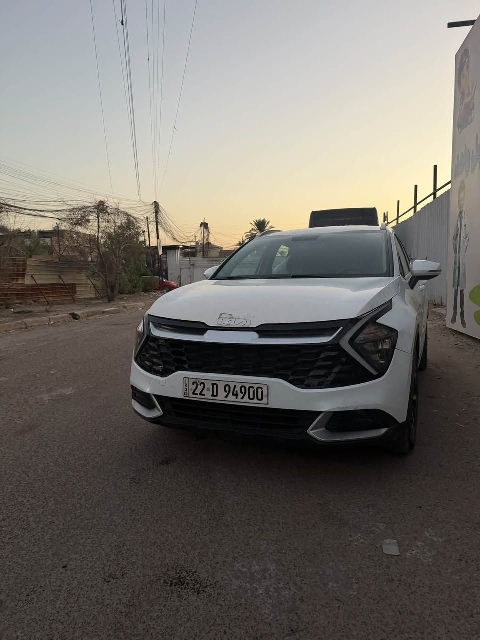 السلام عليكم سبورتج خليجي موديل 2024 ماشيه 40 الف السياره بيه نص باب سايق صبغ وخشم البنيد بارد الباقي كفاله قفلهه 180 ورقه *********** متواجد واتساب ورصيد
