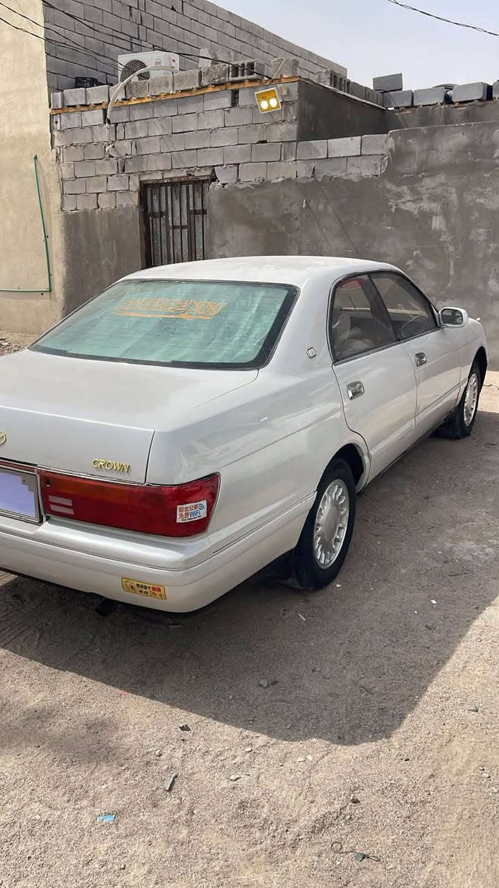 سيارة • ١٩٩٣ • ماركة مجهولة