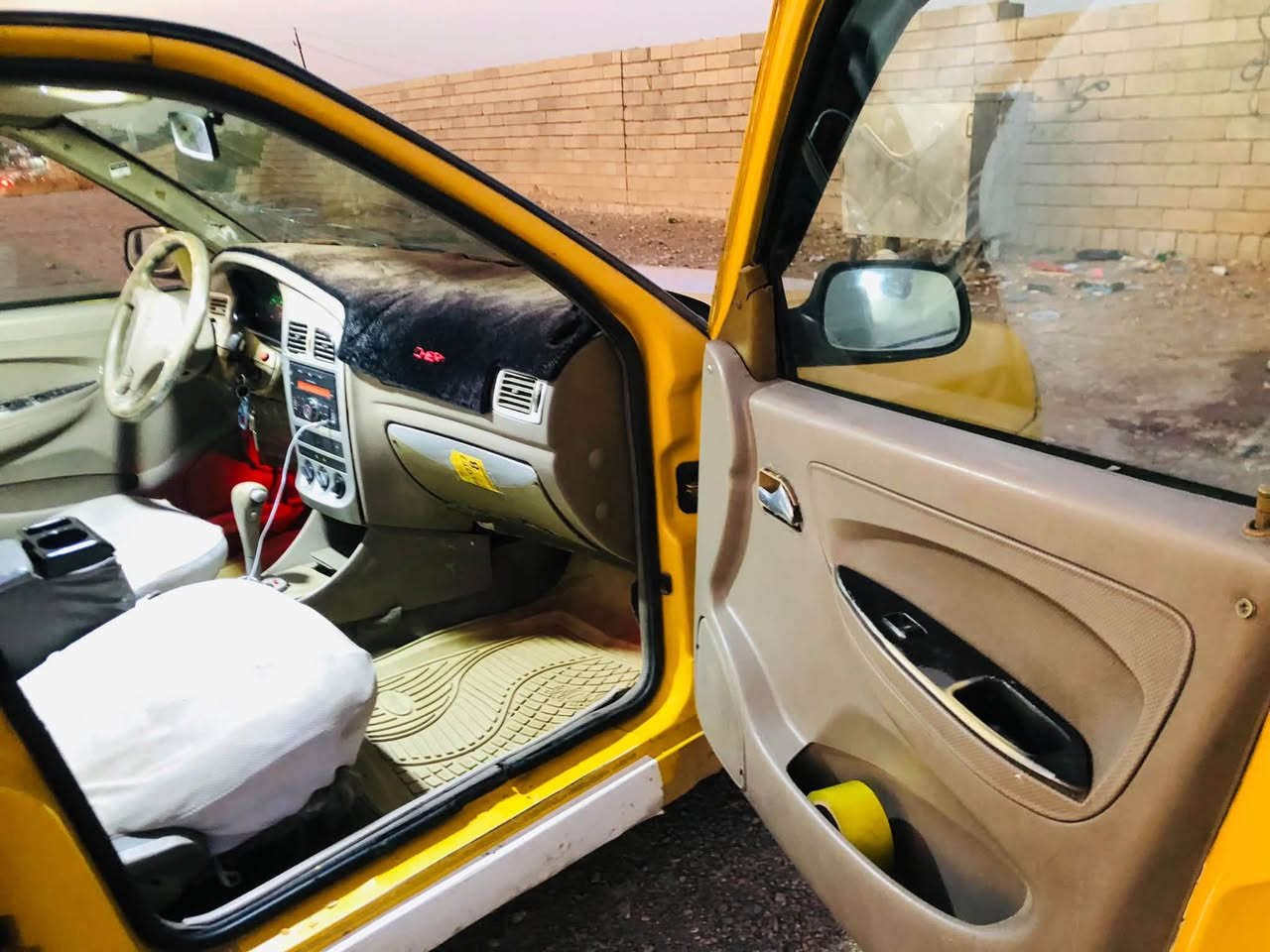 مكينة مشدودة • ٢٠١١ • موصل شارع بغداد