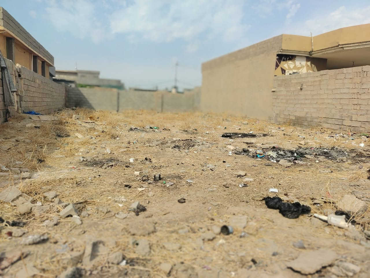 سلام عليكم قطعه سكنيه للبيع حي سلام   مساحه 360متر على شارع العام سعره 25 والشراي يتصل على هذه رقم
***********
