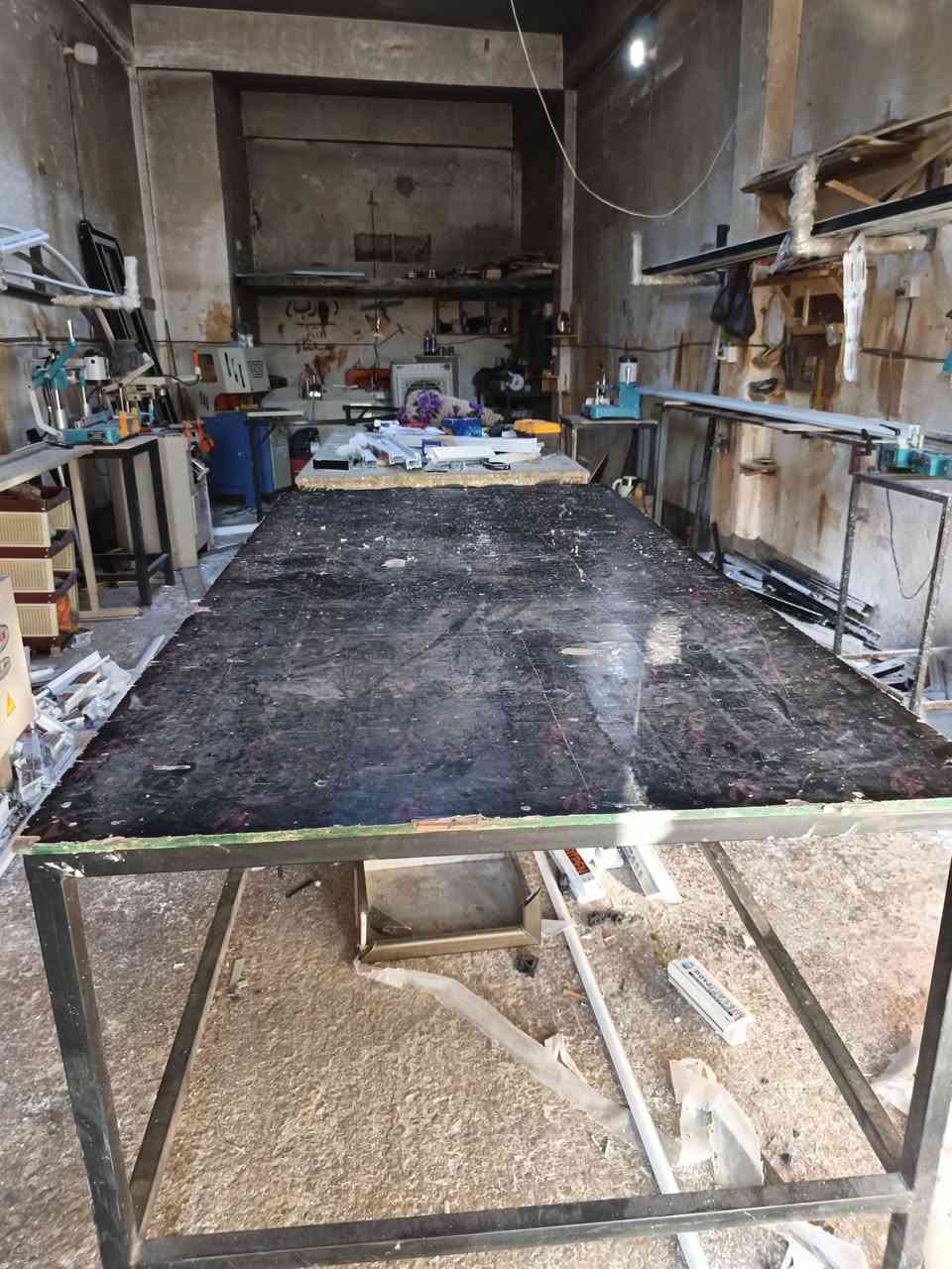 معمل PVC  تيتز  تركي ثري فيز مع كاويه سليم نظامين ألمنيوم PVC نظافه ٩٠ بل ١٠٠ معمل كامل مو بس مكاين 
ميوزه + عده تفتح كبل مابي نقص
السعر ٤٥ ورقه بي مجال قليل مكان الفلوجه 
***********
***********
