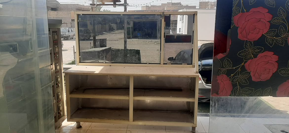 السلام عليكم هاي الغراض البيع الي يريد يتواصل عل خاص
