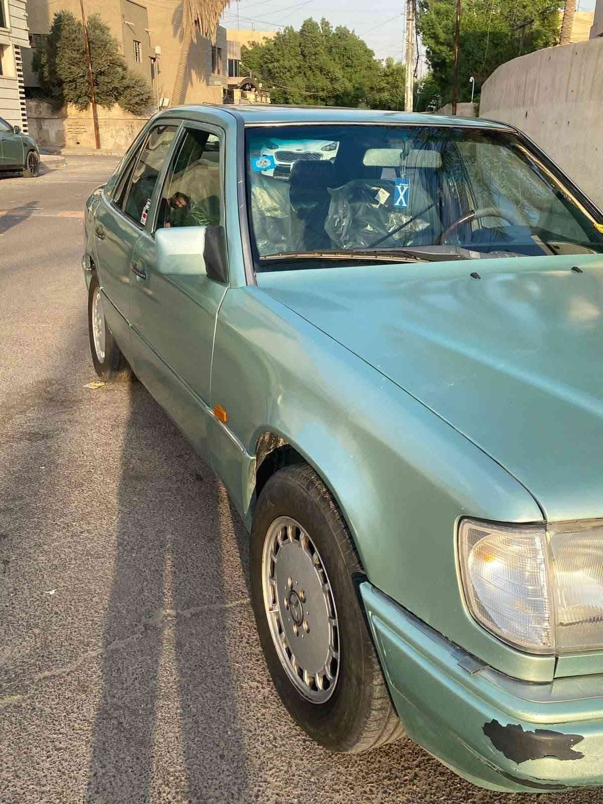 مرسيدس • موديل ٩٢ • رقم بغداد
