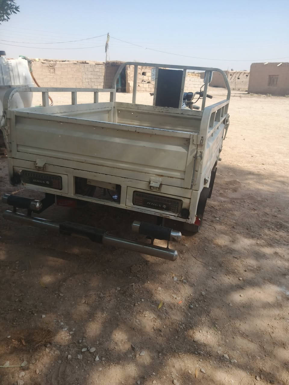ستوته دايون موديل 14
كله جديد 
ستوته كفاله عامه شرط الفحص 
مكينه سوبر دايون برقي ما مفتوح شرط 
زوج تاير جديد 
مكاني ناصريه الرفاعي الشراي ينتصل 
***********
