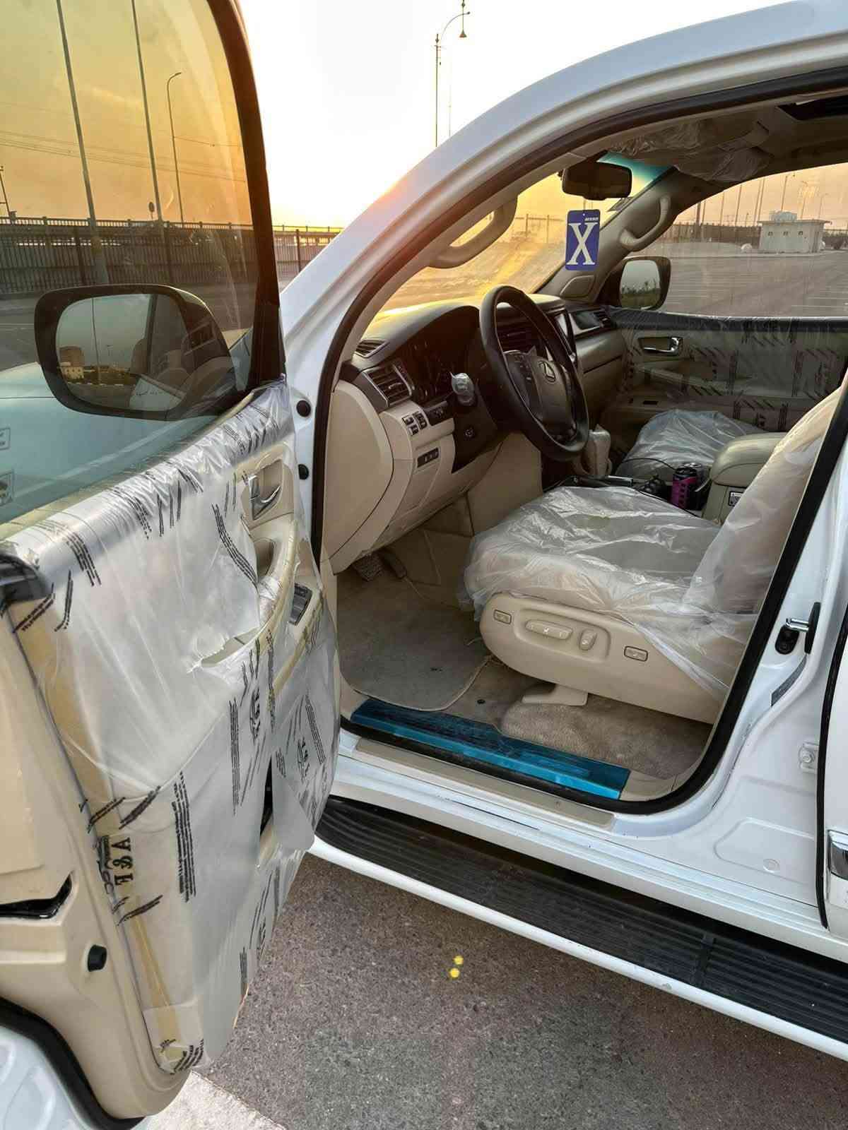 للبيع فقط  ب225 قفل قفل 🔐
لكزس موديل 2010 رقم بغداد باسمي 

البيع للجناي فقط فقط 

أو مراوس تاهو  شكل 2022 

مصبوغة عام وكفالة ما مكلوبة 

السيارة حلوة نظيفة مكينة وكير نظيفات 

 تراي ونعوومة راقية 

المكان البصرة

***********
