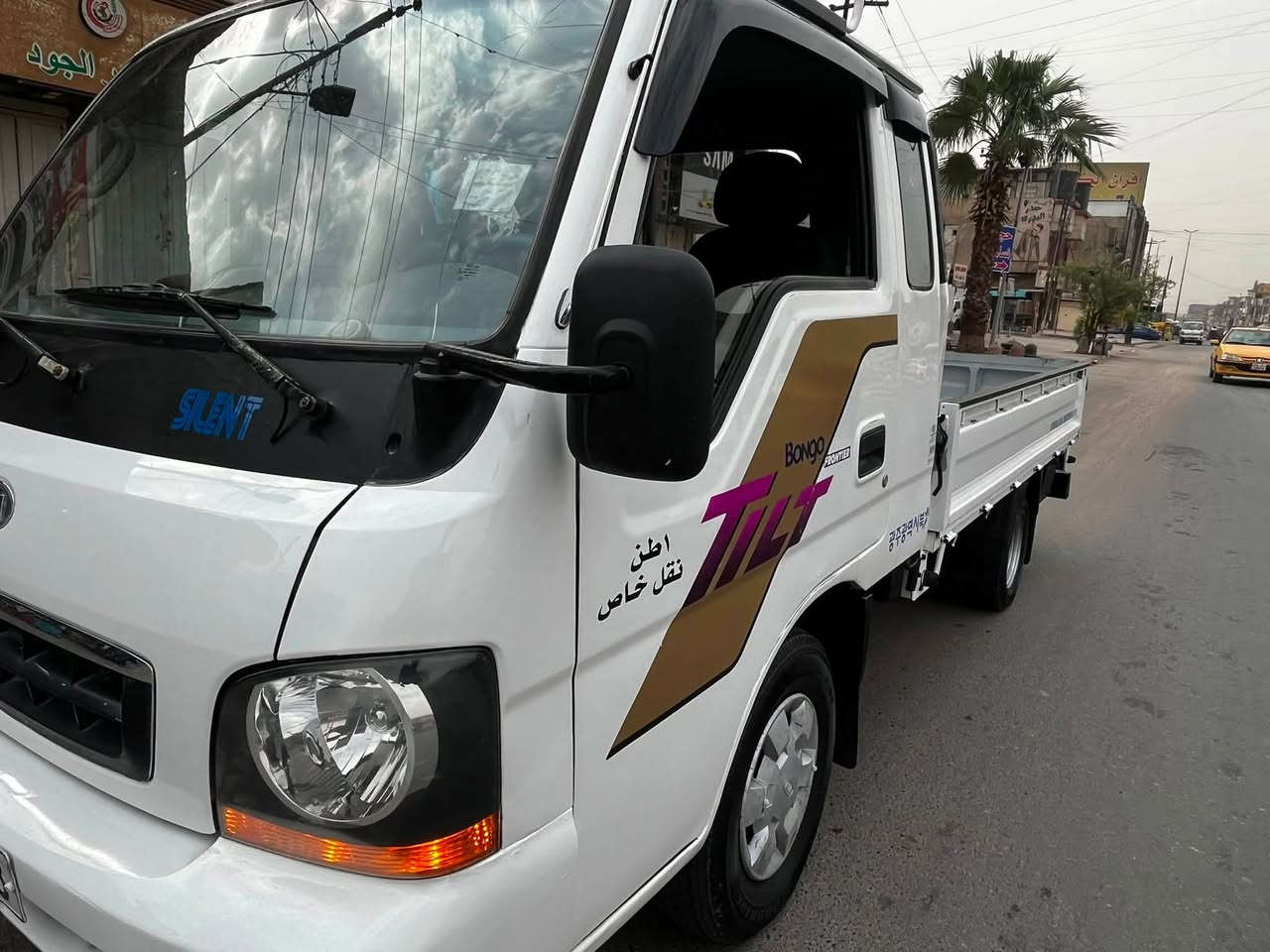 كيا ام عيون • موديل ٢٠٠١ • محرك ٣٠٠٠