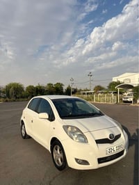 ياريس • ٢٠٠٩ • بلا صبغ