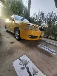 شيري كوين • ٢٠١٢ • اوراق