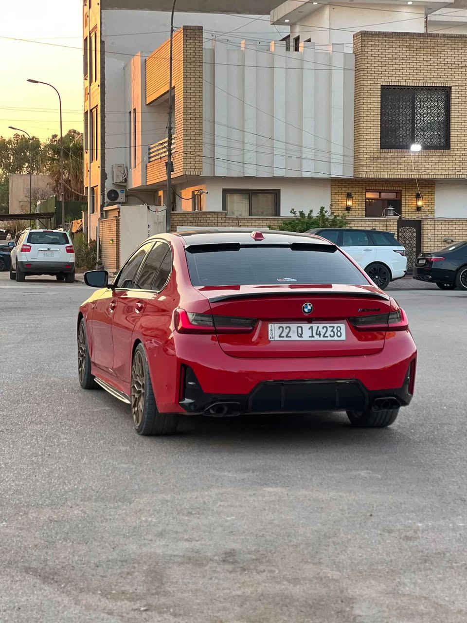السلام عليكم
للبيع bmw 330i 2023
محدثه 340M
ماشيه 51،000 km
بيها باج تضليل 80‎%‎
عليها ppf ضمان 10 سنوات 
السياره فول الفول 
وحادثه جداً بسيططط مرفقه صور الحادثه
بدون ايرباك السياره 
مكاني بغداد - الاعظميه 
للتواصل👇🏻👇🏻👇🏻👇🏻
***********
