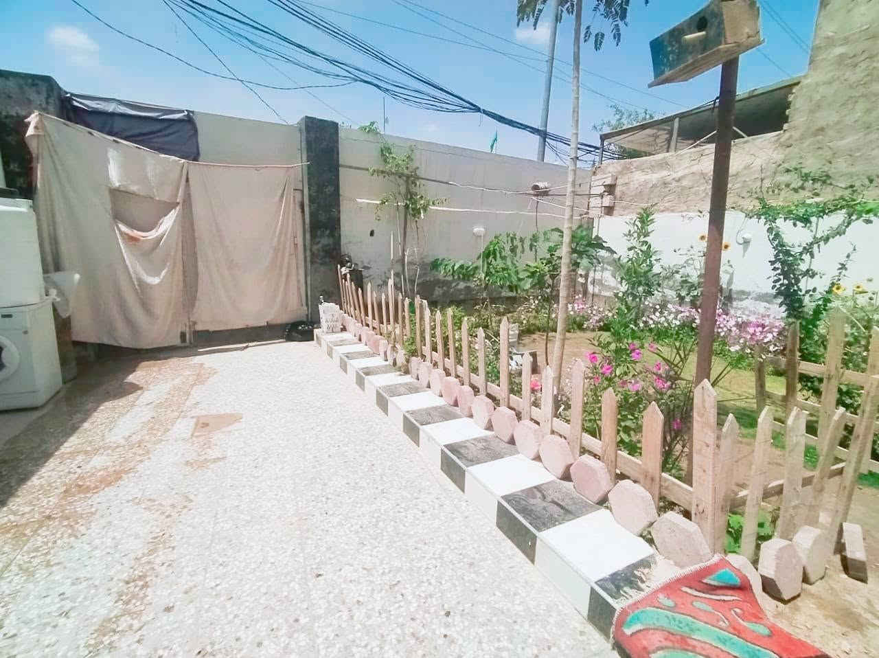 بيت للبيع شارع ۳۰

بيت للبيع شارع ٣٠ منطقة الكريشات الكوفة مساحة م 200 واقع حال اكثر بناء طابوك اساس كونكريت يحتوي على غرفة صالة واستقبال حمام وتواليت السعر 55 وبي مجال للاستفسار ۰۷۸۱۳۴۹۲۹۱۷
