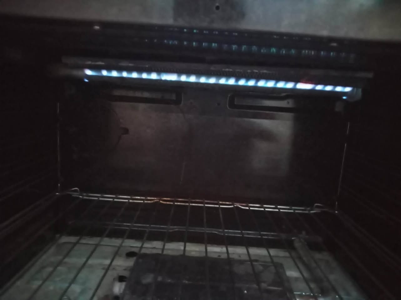 طباخ كريازي نظيف ***********
