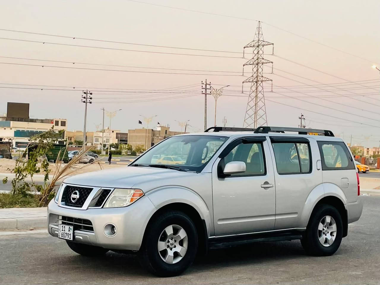 سلام عليكم للبيع نيسان باتفندر موديل 2009 السعر 92 وبي مجال سونار مرفوق بلمنشور V6 سبعه راكب تحكم ستيرن جهتين تخم تاير حداديه جاهزه تبريد ثلج رقم بغداد دولي سنويه لـ28 تحويل مباشر للستفسار ***********
