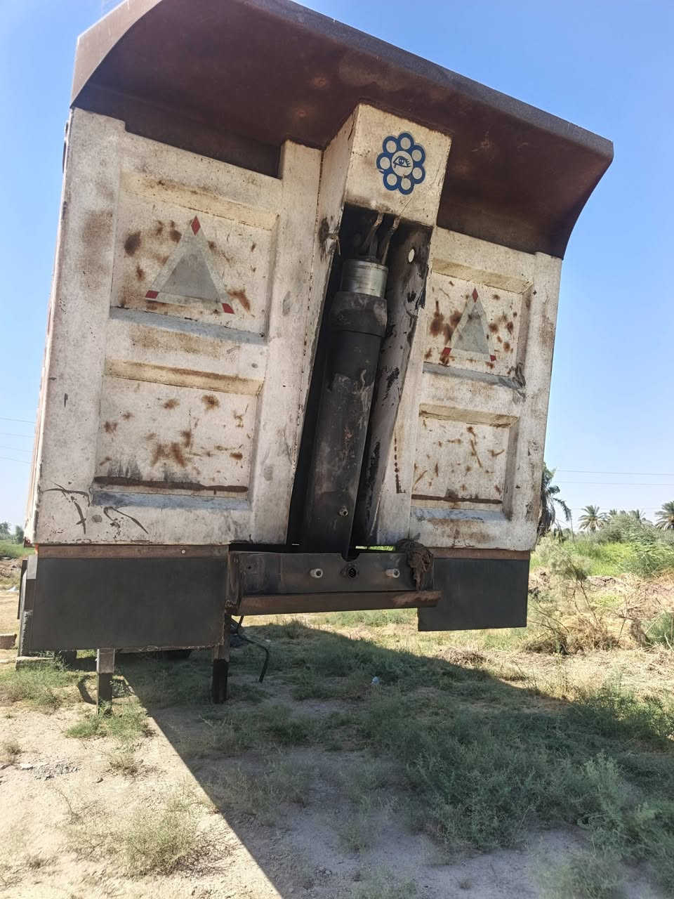 سلام عليكم عربانه لبيع علم بدون تايرات فقط وياله لماني كاعيه جديده سعرهه 110وبيهه مجال مكان بغداد محموديه اتصال, ***********..***********
