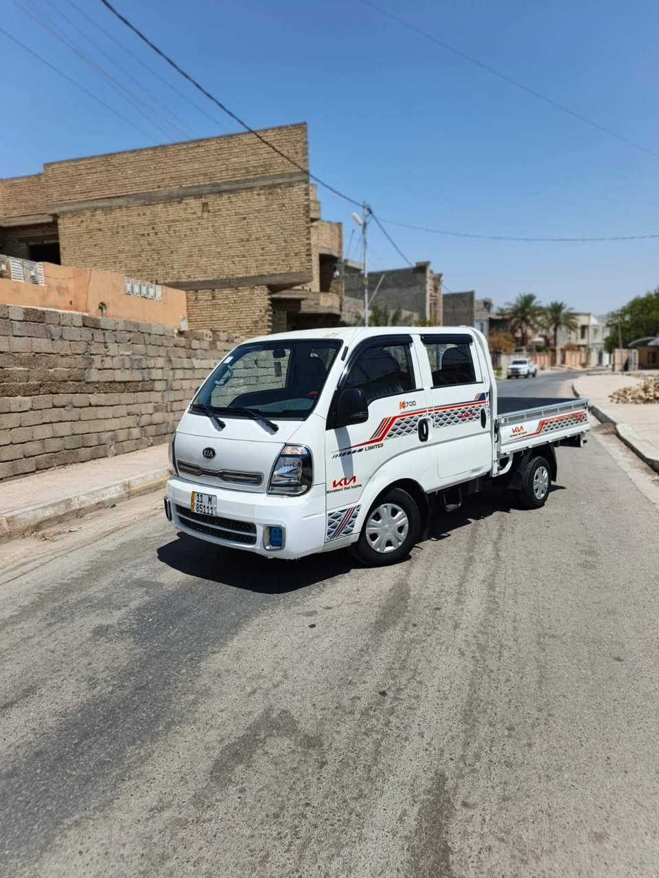 للبيع كيا موديل 22 رقم بغداد نكليزي سنويه 28 مكفوله كفاله عامه من فتح او بارد فقط رصعه بصيطه محرك مكفول على شركه تبريد ثلج كامره وشاشه سعر 155 وبيها مجال مكان الفلوجه ***********
