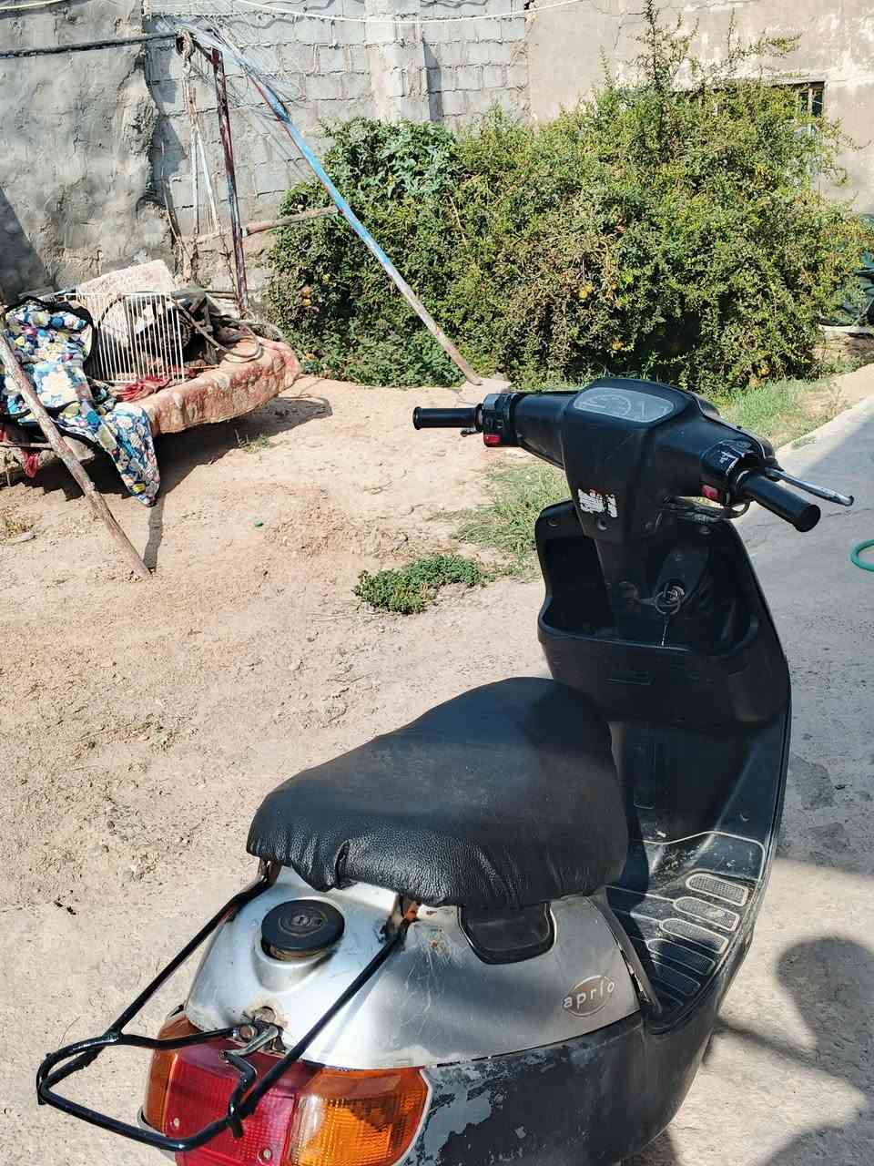 السلام عليكم  بطه 60 ياباني خطين محركها مامفتوح دراجه مرتبه وحلوه كهربائياتها كلها شغاله سعر  250وبيها مجال بسيط لاستفسار اكثر اتصل ***********مكاني بابل سده الهنديه
