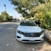 باسات 2021 se للبيع  ماشية 40mi  سلايد  داخل قرميدي رادارات امامي وجوا...