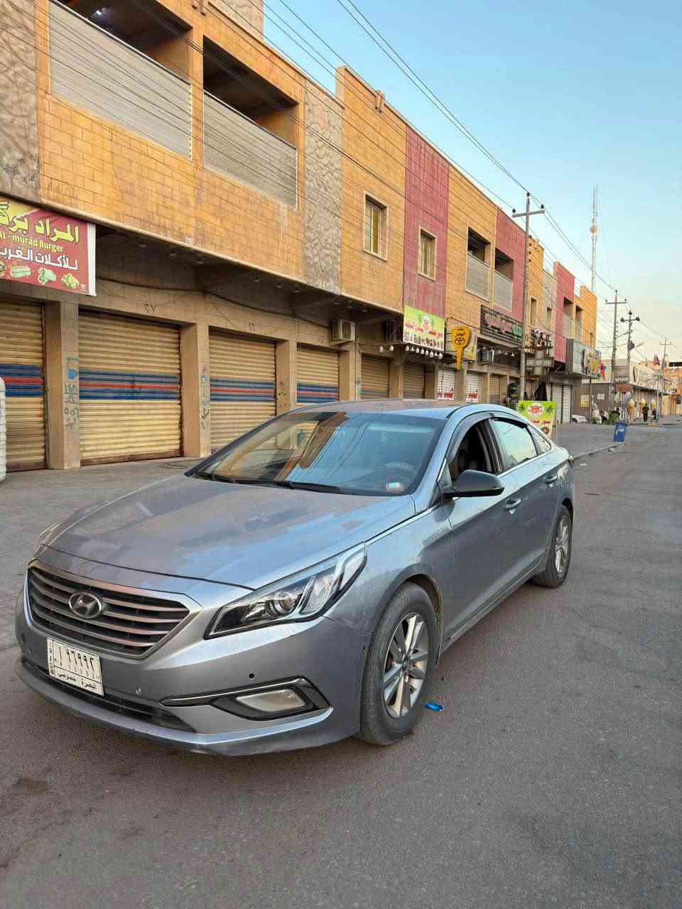 سوناتا مديل 2016
وارد امريكي حادث امريكه خشم البنيد وعندي  بدلت بنيد وباب السايق نفس الون  
مال كصه السعر 110 
السياره ماشيه 100ميل 
العنوان البصره ابي الخصيب 
رقم التلفون *********** البصرة, العراق
