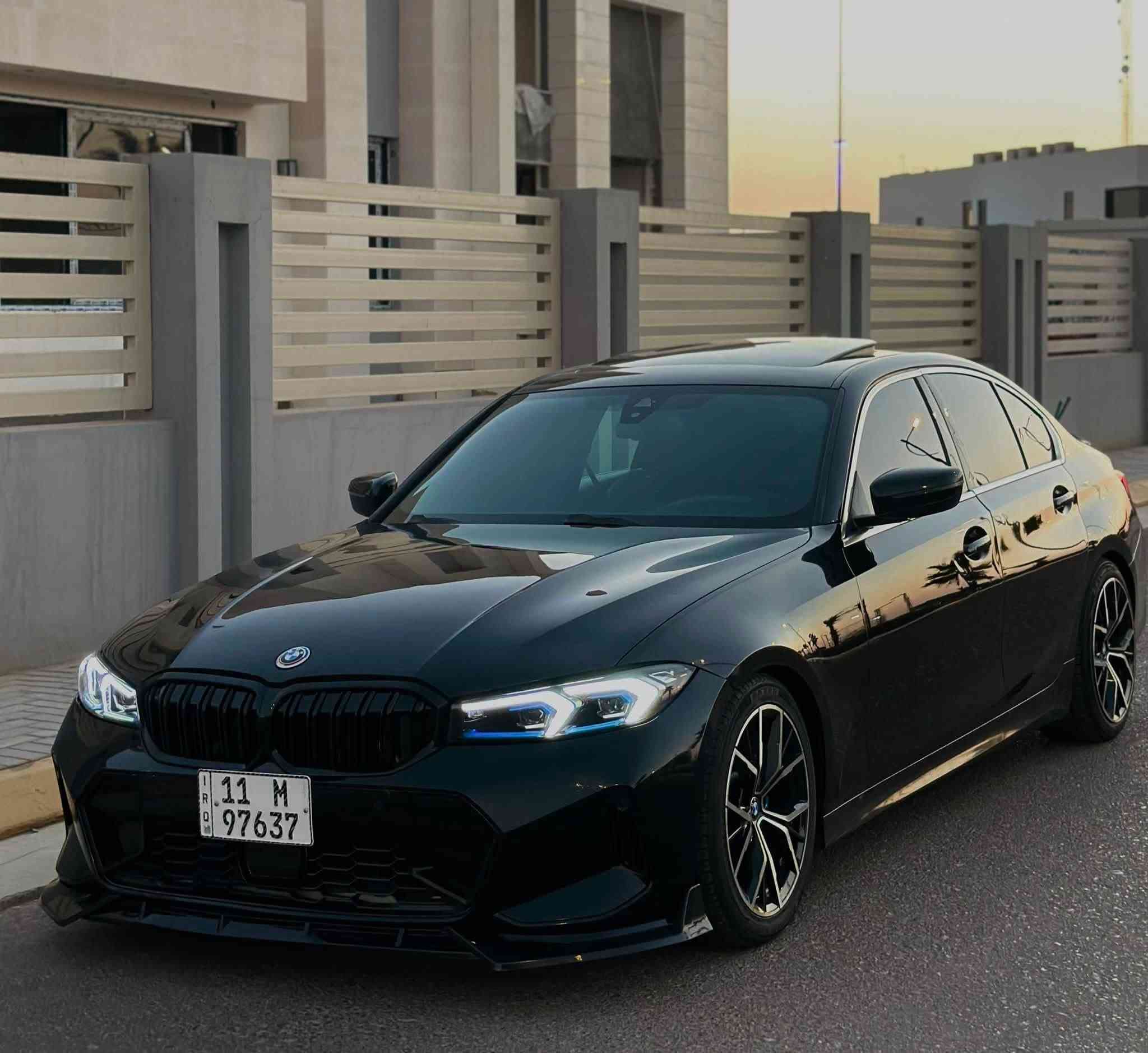 السلام عليكم للبيع او مراوس 
BMW 330 M Kit 
موديل 2019
ماشية 67 
 كت كامل 2023 M 
تخم وياله وتايرات  مودل 23 M 
شاشه دجيتل  
اناره ترحيب باليدات ومري 
سلايد.
بصمه 
رادر امامي خلفي 
شاشه جبيره ماوس 
كشن جلد تدفئه 
لد داخلي متغير بلادي 
لايت امامي  ليزر 
دفيوز خلفي رباعي 
السياره جاهزه بدون اي مصرف 
 
كامله السياره بسمي تحويل مباشر 
حادثها جنطه وجاملغ خلفي وبالعراق باب وجاملغ  
وبيها مكانين بارد ايرباك طاك 
صور السونار والحادث بلمنشور 
عنوان السياره المنصور 
للاستفسار 
*********** 

‭***********‬
