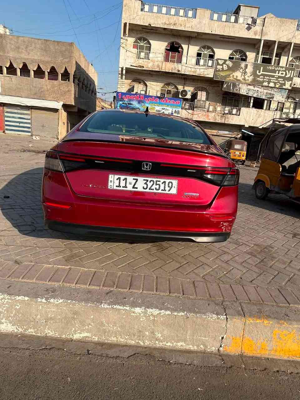 السلام عليكم Honda accord hybrid  بسعر النترا
حجم المحرك : 2000 sport هايبرد

ضرر السياره : حادث سطحي ومصبوغه عام 

        

حالة اليرباك : برده و كشن

المسافه المقطوعه : ٩٠ميل وعليها محرك جديد صار ١٠ايام من شادينه ماشي ٧الف بعد جديد 

#مواصفات

• مكينه 2000

• شاشة كبيرة

•فتحه

• كاميرا خلفية 3 انظمة

• كرسي كهرباء  

• رادار امامي

• مانع تصادم

• محدد مسار 

• تصحيح مسار

• شفتات بالستيرن

• مثبت سرعة

• مانع انزلاق

• دخول ذكي 

• إنارة ترحيبية

• هاندبريك كهرباء

•لايت عدسات زينون

• نظام اوتو لايت Auto

• لايت العالي زنون 

• حساسات مطر 

• حساسات دخول الإنفاق

• حساسات ضغط هواء الإطارات

• أوامر صوتية

• 3 أنظمة قيادة (eco, ev, sport)

• بلوتوث

• مدخل USB + AUX 

السعر : 136 وبيهه مجال 

*********** واتساب فقط 

***********رمش علي واني اتصل عليك 

العنوان مدينه الصدر أو طالبيه
