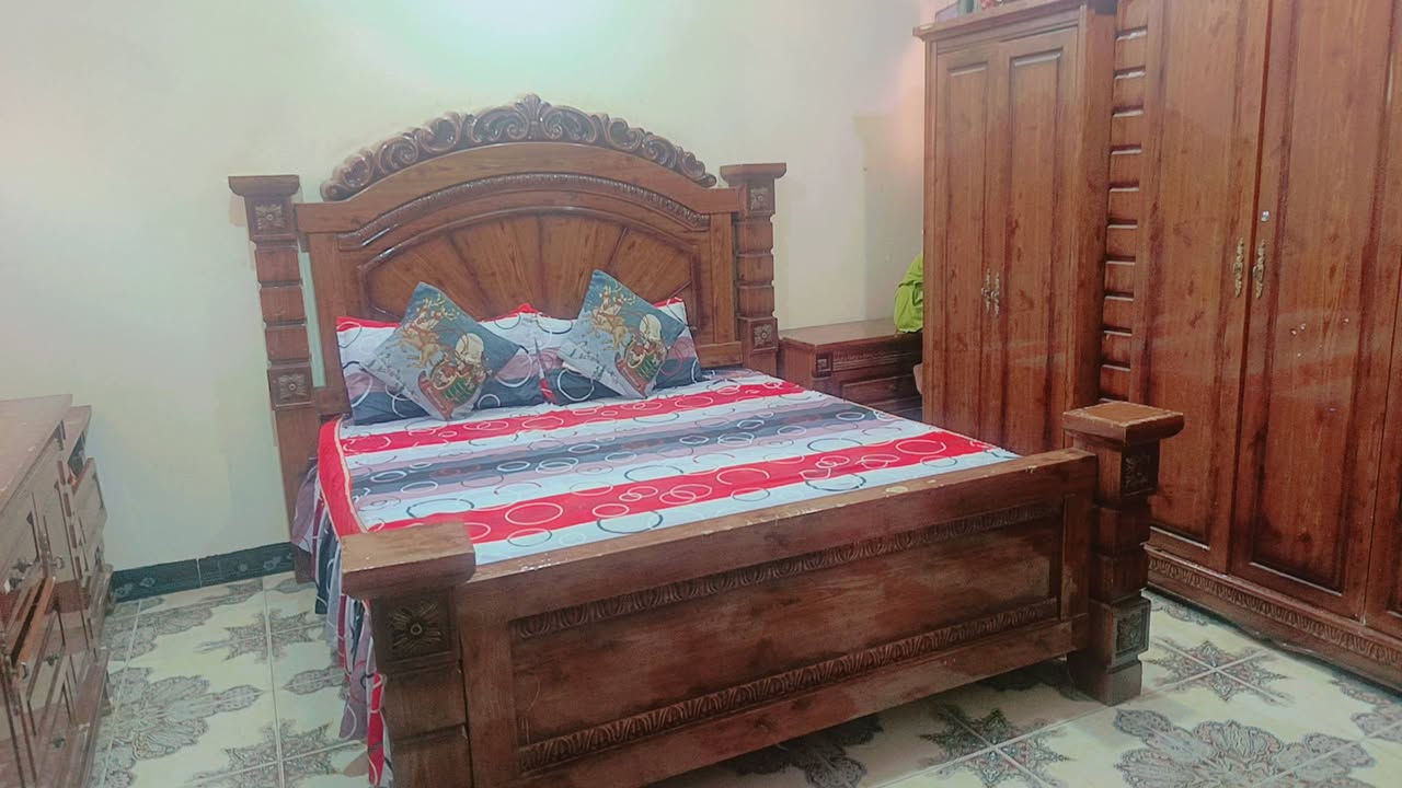 غرفه مستعمله ماليزي مصري للبيع 450 تصل ***********
