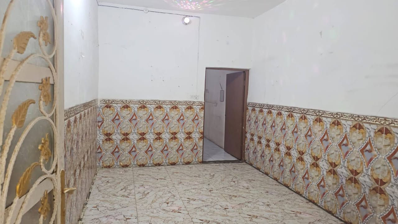 #رقم_المنشور101
   ___(((مكتب ابوحوراء الحسناوي)))___
يالله بيت البيع في حي ميسان قطاع 24 المساحه 50 متر يحتوي البيت غرفه وستقبال مطبخ وحمامات ((الطابق الثاني غرفتين وصاله وحمامات ))#السعر60 مع المجال ))
عنوان المكتب حي ميسان شارع الكيات مقبيل سوك للاخير 
للاستفسار اتصال ع رقم 
#ابوحوراء
 ***********
***********
للاستفسار الاتصال او واتساب #احمد*********** 
اتريد تبيع بيت عرصة الاتصال او مراسلتنا عن طريق الصفحة
