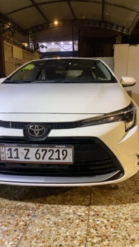 كورلا هايبرد موديل2025 ماشيه37 الف سياره نضيفه وجديده بدون حادث مكفوله...
