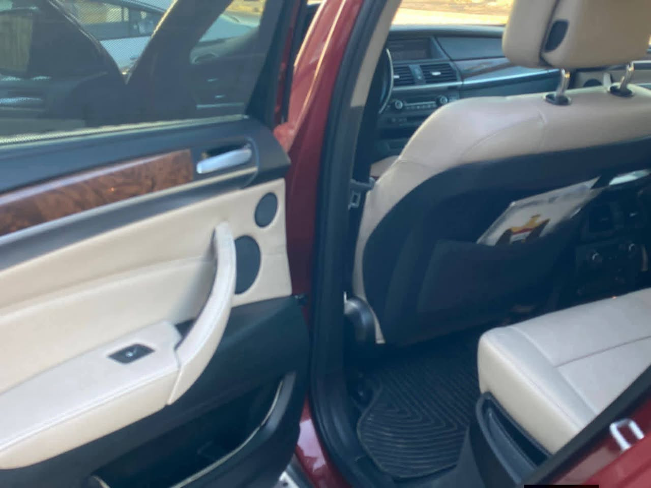 للبیع او مراوس
صفر مسج سرفس كامل اي نقص ماكو 
BMW X6 

N63 50i
2012 V8
TWIN TURBO
رقم نكليزي بسمي 
 , أعلى مواصفات أجدد إكس كلشي بيها على الوكالة حته صدر وكاله
وكاله العروش مكفوله حته دعاميات اعلى مواصفات ماشيه99 الف كيلو  اكس درايف
 نواقص باب صدر شفط واكف بس ماطور وجاملغ واحد بي خيال خفيف جدا ولاستيك ولف بيها 
مكان حله ***********
