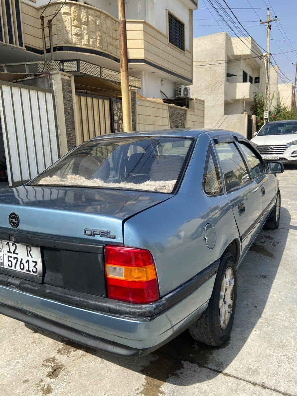 فكترا ١٩٩٠ • محرك 1.8 • اوتوماتيك