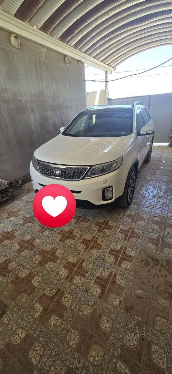 سورنتو ١٤ شكل ١٥ كفاله عامه لا صبغ ولا تبديل  فول مواصفات بانوراما ٦ سلندر مال ابنيه بااسم ابنيه مداور نفس اليوم مكانهه ديوانيه سعرها ١٧٥ للاتصال ***********

