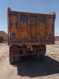 فولفو اف ١٢ • جير ٤×٤ • بودي قلاب
