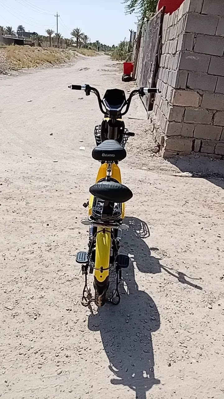 بايسكل شحن للبيع اقبل مراوس بدارجة او R9 او غيرة مستعجل 🔴
موديل2026🟢 

لون ليموني🍋 

اربع نمر🟢 

سرعم55 _4٠حقيقي🚀 

بطاريت بلادي نضافة 100🟢 

دبل سويج🔑 
دبل بصفة🟢 

قفل سرعة🔒 

قفل ادسك🟢 

اشارعة الاندكرور🟢 

شاشة حديثك الاكتروينية🟢 

تكدر تربط بلاتوث بي سماعة🟢 

شغال وكامل🟢 

السعر 350قفل قفل🟢🟢 

المكان كربلاء الامام عون
الاستفسار ***********بس اتصال
واتساب 0781980856
او مراسلة الصفحة مستعجل عل بيعة🔴
