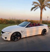 Bmw m4 f83 2015 رجاءا ما تعرف شنو m4 لا تعلق .   السياره جاهزة بدون نق...