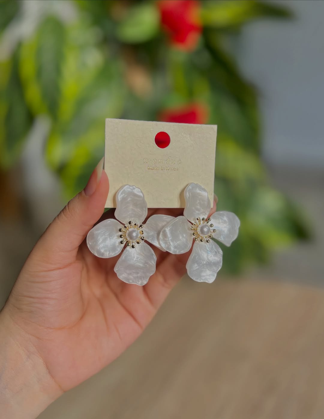 الالوان تاخذ العقل🥺🎀

نص مكتوب في الصور:
- مو تراجي حلويات هاي 🥺🎀
- اقلبي للموديلات 🦋✨