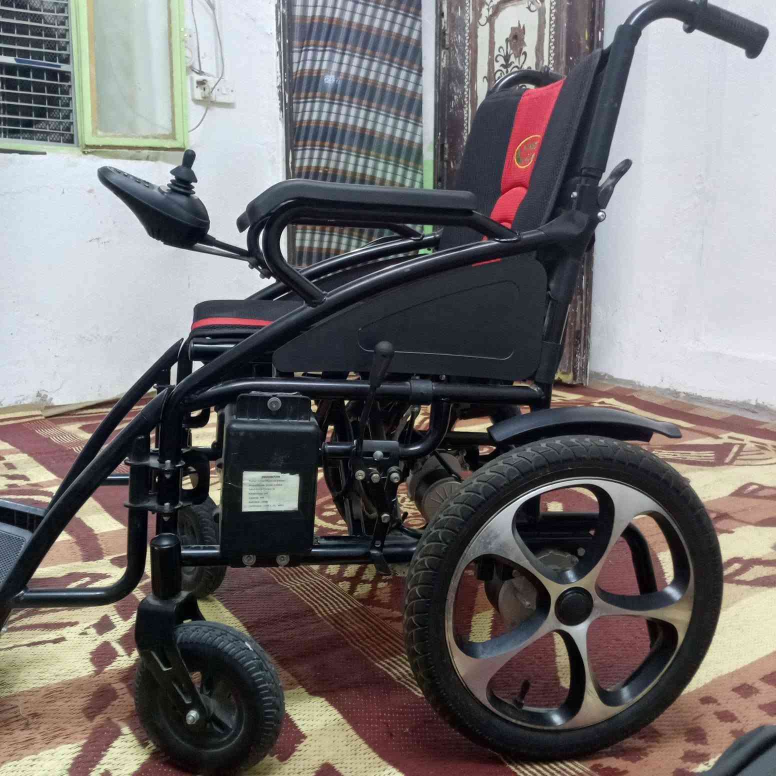 عربانة ذوي احتياجات خاصه للبيع استعمال اسبوع فقط جديدة كلش سعر 500وبيه مجال مكان كوفة 
***********
