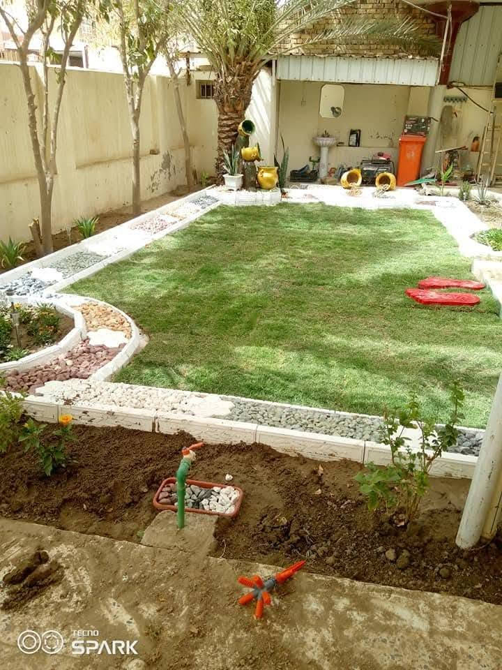الظافر لتصميم الحدائق وعمل النافورات والشلالات الديوانيه ***********
مستعدون بتنظيم الحدائق وحسب الطلب بما يتلائم وذوق صاحب الطلب 
وباسعار تنافسيه

نص مكتوب في الصور:
- TECNO SPARK