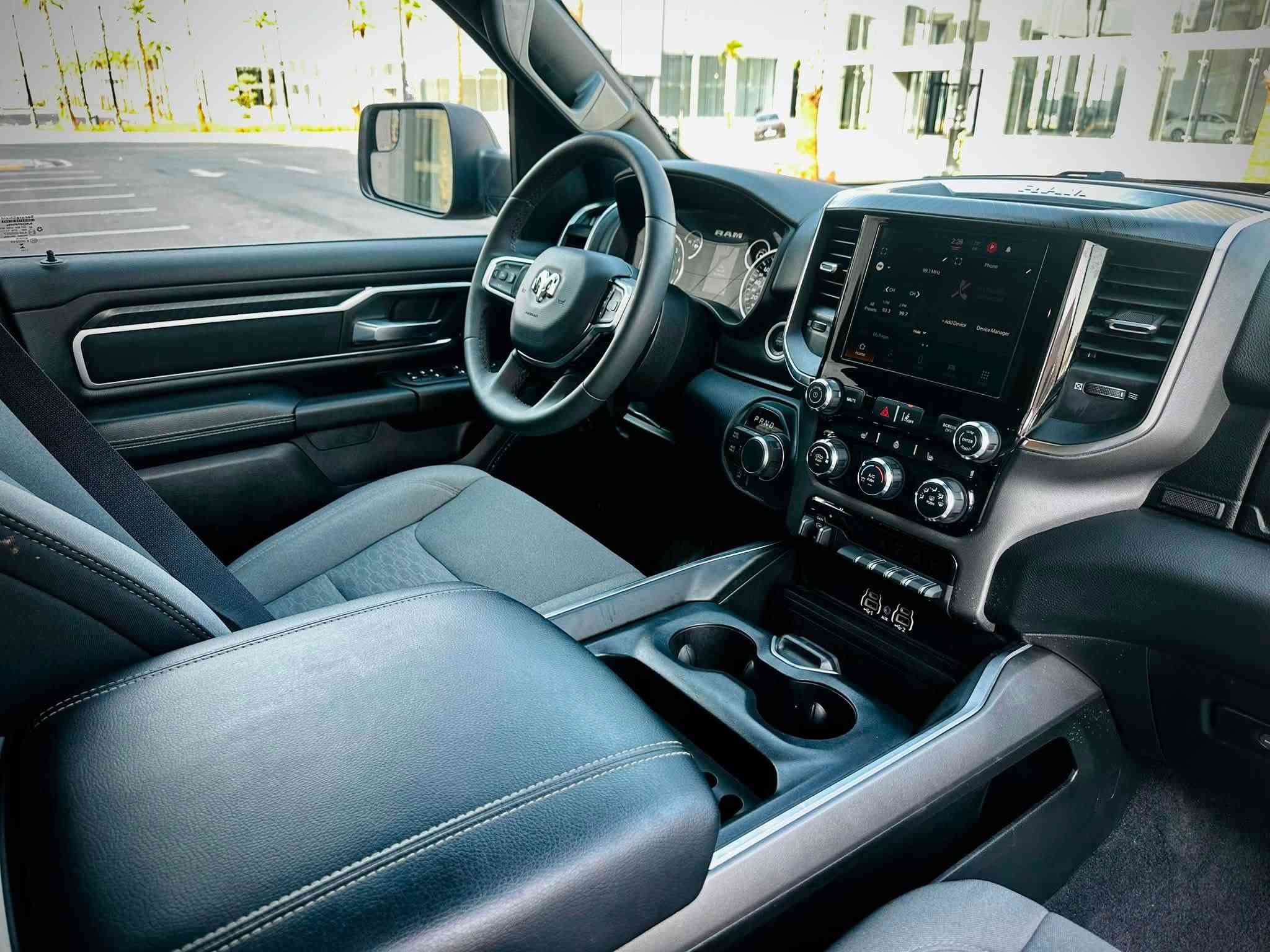 رام ٢٠٢٥ • V6 ٤×٤ • بدون دواخل