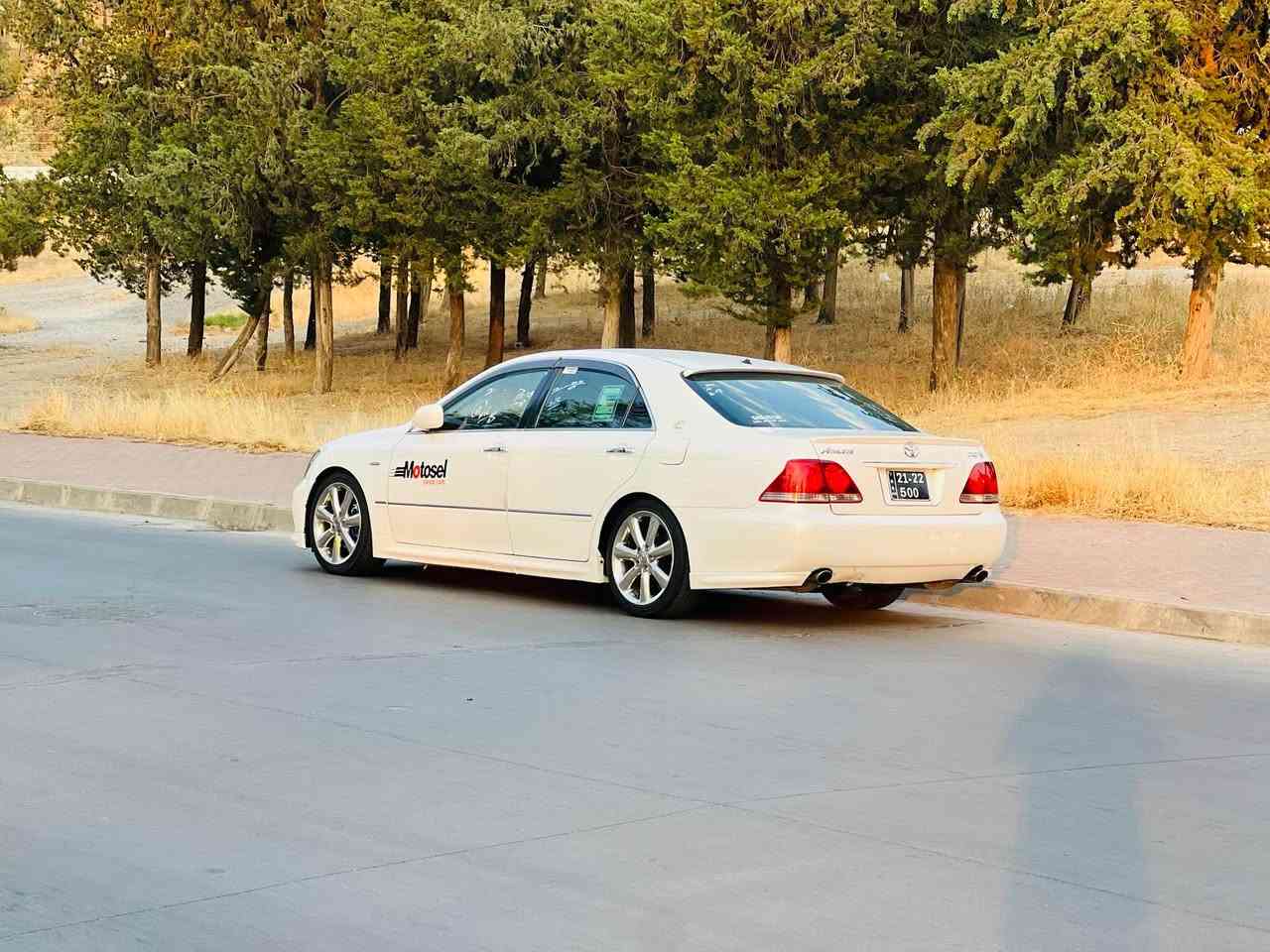 بەناوی خوای گەورەو میرەبان
شاهینەی موس موس
2005
کێڕو مەکینەی بچوک بە بچوک ئاڵتونی بازاڕ 
سەیارە سپؤرتە ماڵی دؤستە 
چوار تایەی تازەی لەژێرایە ویل دنگەی ئستیل
ناو ڕەسی ساج سور 
بێ دوکەڵە سەیارەکە 
مالی خؤمە 
تەبریتی ساردو گەریمی. مەزبوتە بێ کێشەیە سەیارەکە تەقەو ڕەقەی تیانیە 
قەتەری گؤراوە بەتیاڕ دی 
63مەعامەلەیەکەی برایانە
*********** واتس ئەپی لەسەرە السليمانية, العراق
