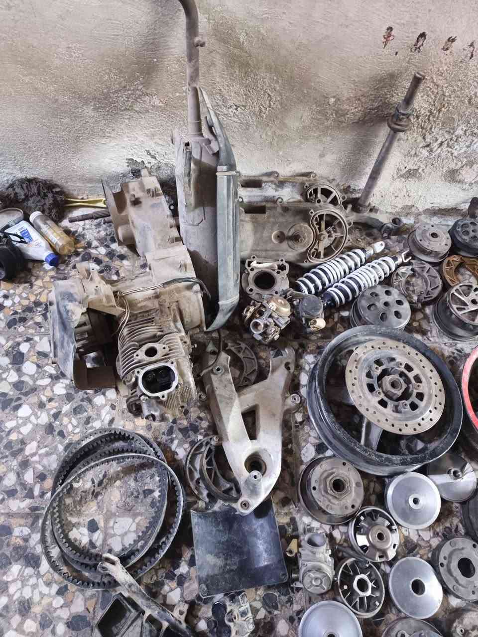 تفصيخ سكنز شتريت موجود مدينة الصدر مكاني وهذا رقمي ***********
