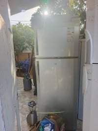 ثلاجات للبيع نضيفات عل فحص هاده رقمي 07814356535 واتساب