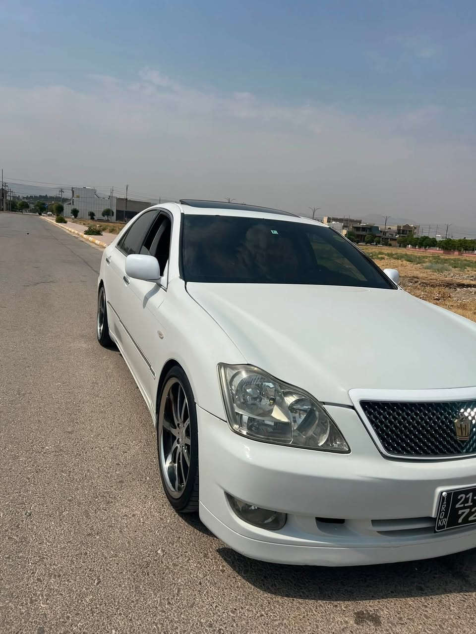 سپۆرت ٢٠٠٥ بڕاوە
١٨٢
سڵایت
ناوڕەش و قەیسی
بئ دەعم و لئ دران و کەڤەر
تەبەریدی ساردو گەرم مەزبوت
سەیارەکە جایزە تنوتۆڵە
بئ چاڵ و شوخت
٥٣ کەمیک مەجال
لە شارەزورم
***********
